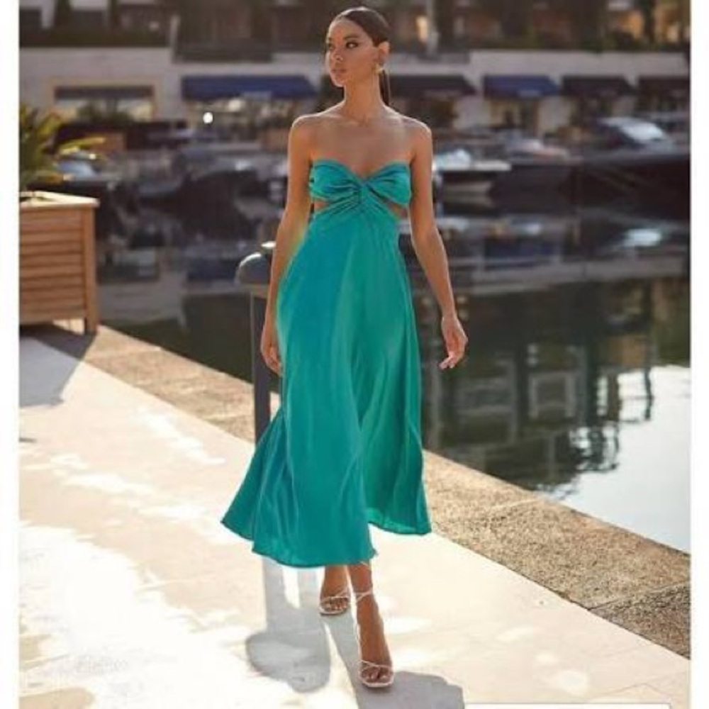NWT Alamour the Label Kamira Dress